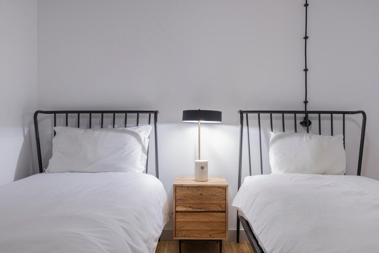 Glamorous 3Bdr Apartment In City Center By Lovelystay Lisbon Luaran gambar
