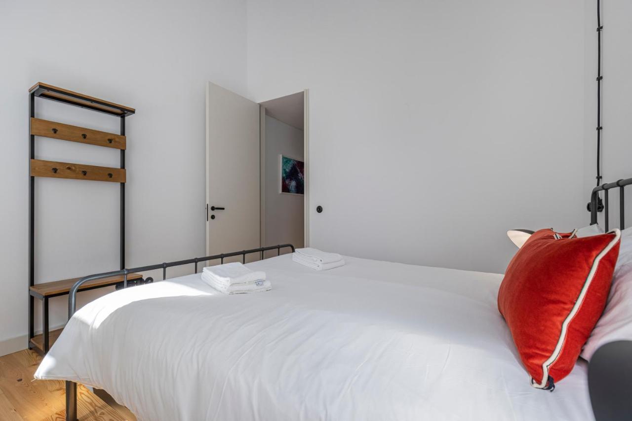Glamorous 3Bdr Apartment In City Center By Lovelystay Lisbon Luaran gambar