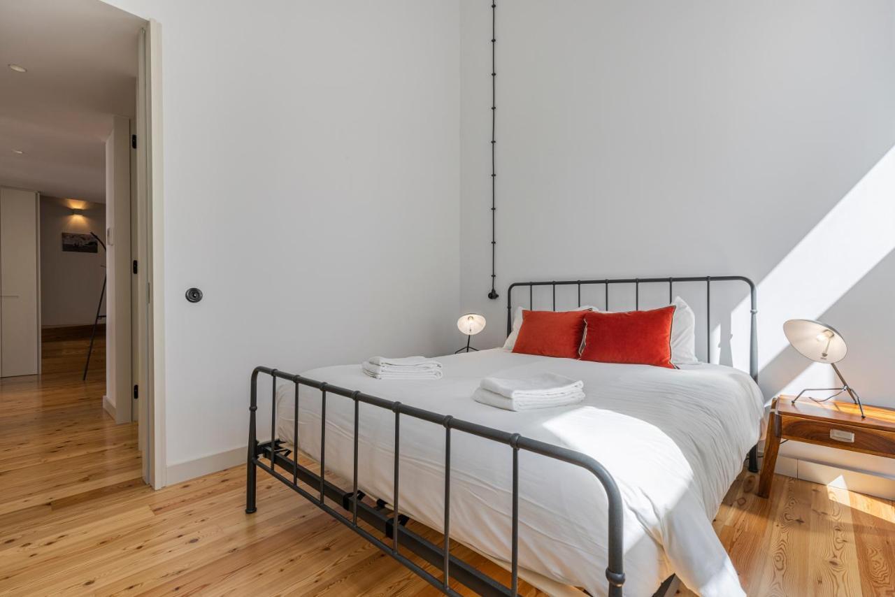 Glamorous 3Bdr Apartment In City Center By Lovelystay Lisbon Luaran gambar